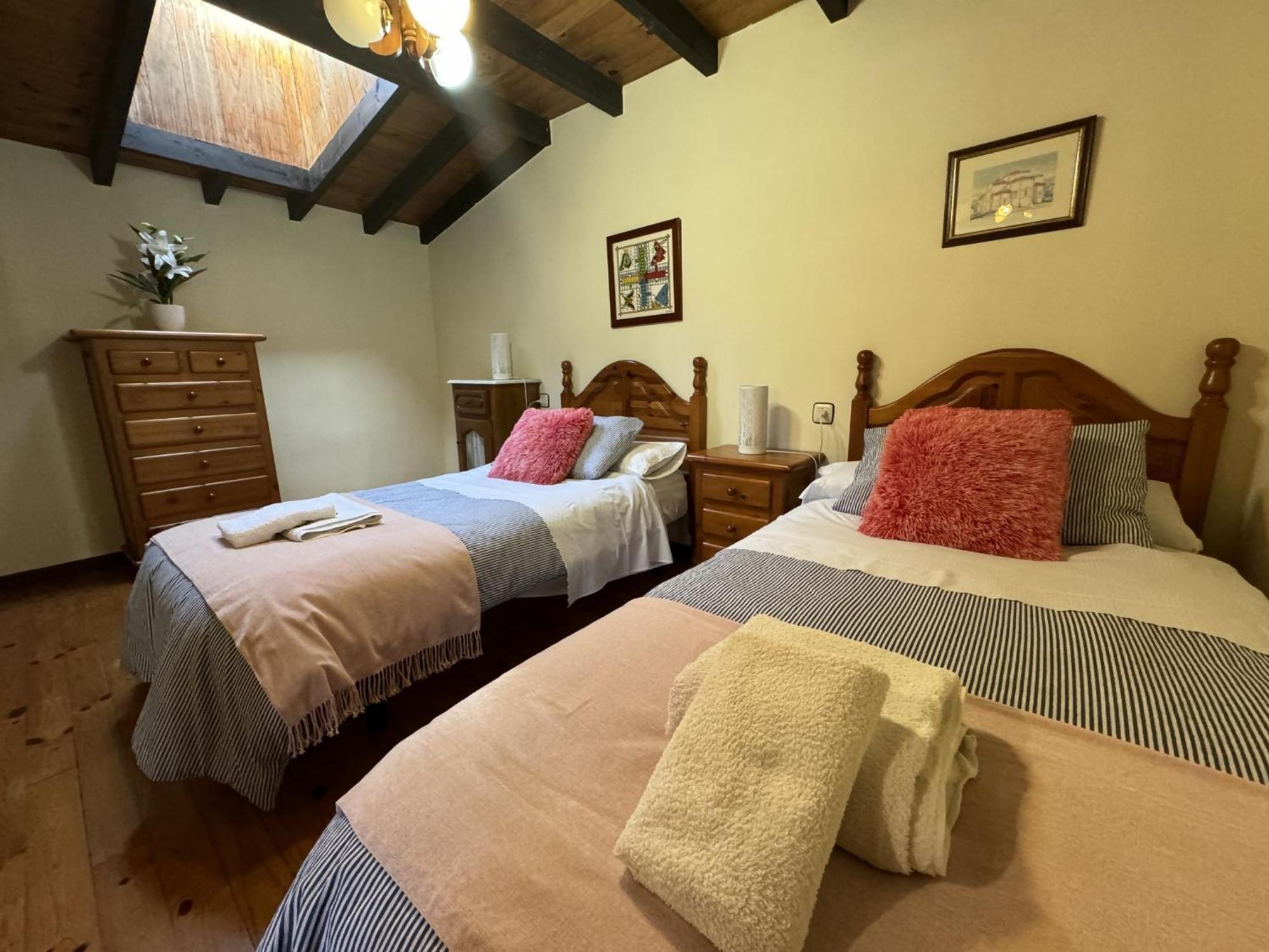 Casa Las Hortensias 2 Pendueles Llanes Exterior photo